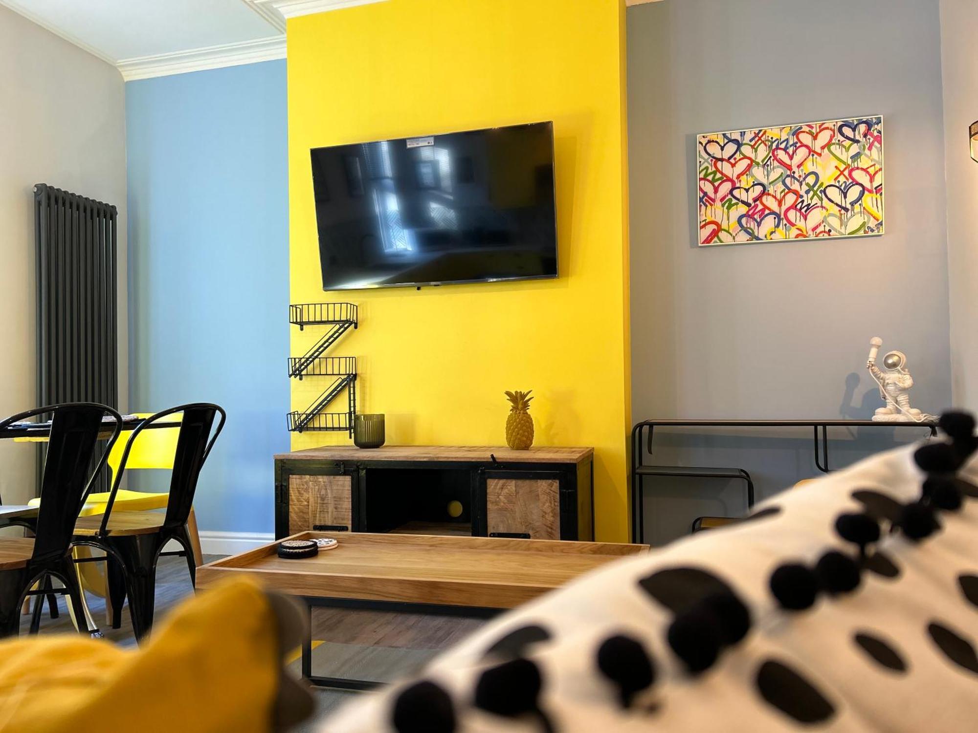 Apartment Park Mount Residences - Luxury 3 Bedroom Flat In Leeds With Free Parking *