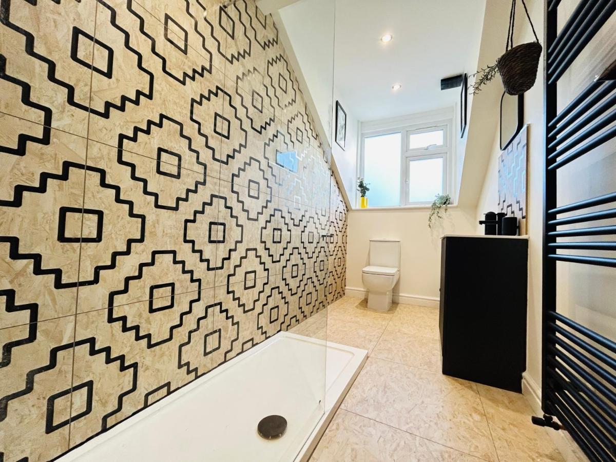 Appartement Park Mount Residences - Luxury 3 Bedroom Flat In Leeds With Free Parking